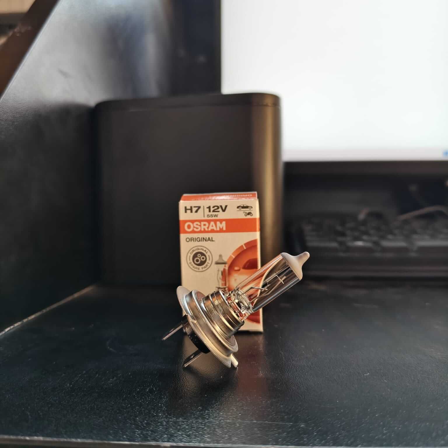 لمبة هالوجين H7 OSRAM